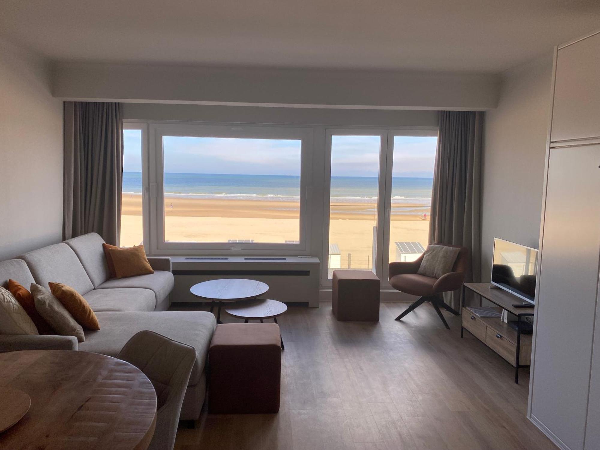 Studio Saint-Tropez أوستيند المظهر الخارجي الصورة